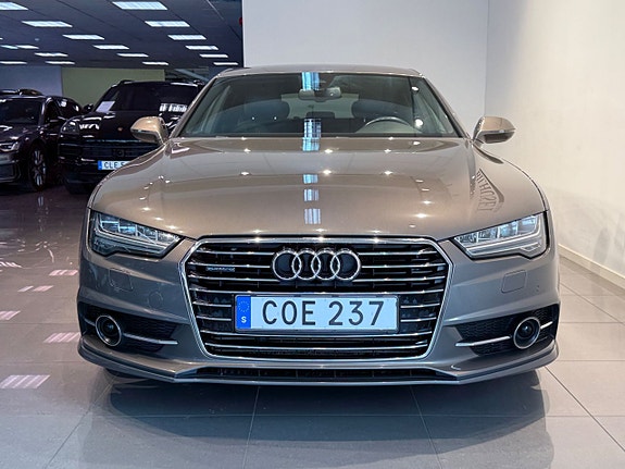 Audi A7 2 of 5