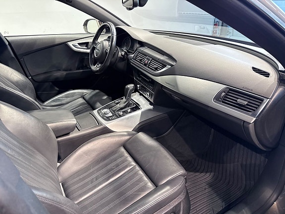 Audi A7 10 of 15