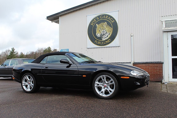 Jaguar XKR