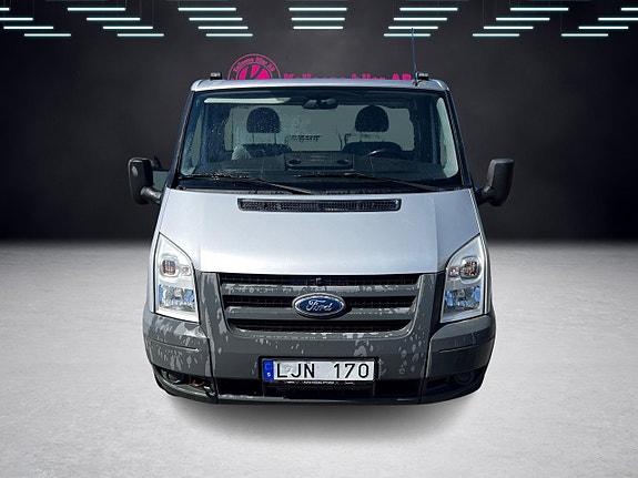 Ford Transit 2 of 5