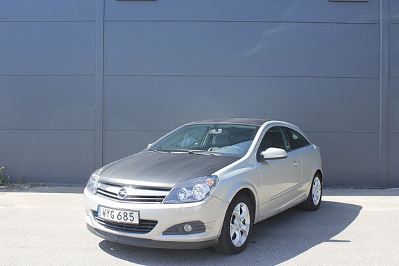 Opel Astra 2 of 5