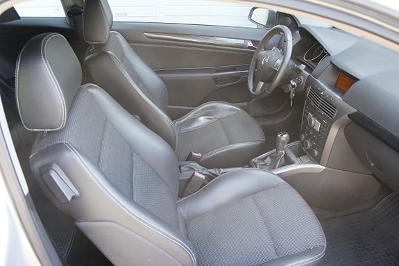 Opel Astra 10 of 18