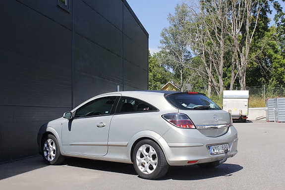 Opel Astra 9 of 18