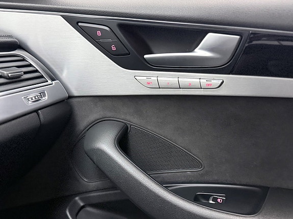 Audi A8 24 of 27