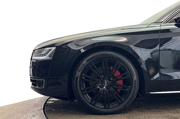 Audi A8 10 of 27