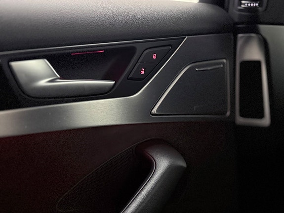 Audi A8 26 of 27