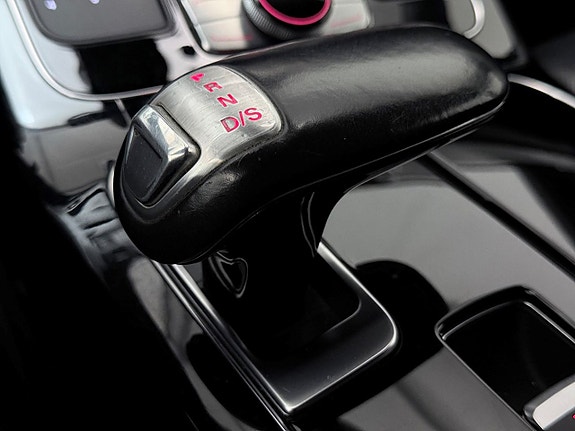 Audi A8 22 of 27