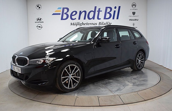 BMW 330e 9 of 22