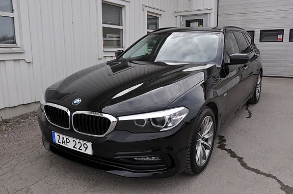 BMW 530i 2 of 5