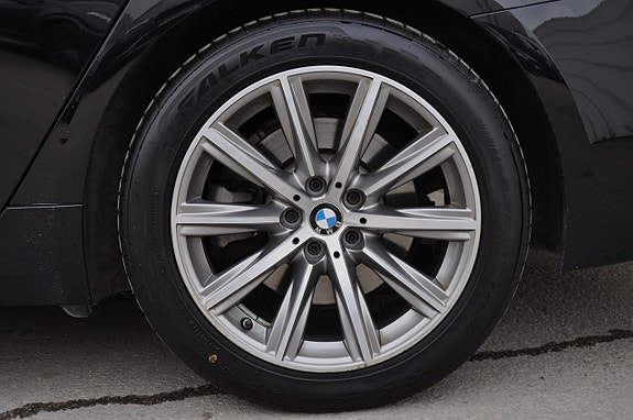 BMW 530i 14 of 15