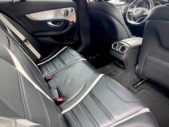Mercedes-Benz C63 20 of 26