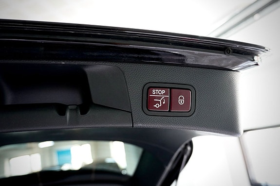 Mercedes-Benz C63 22 of 26
