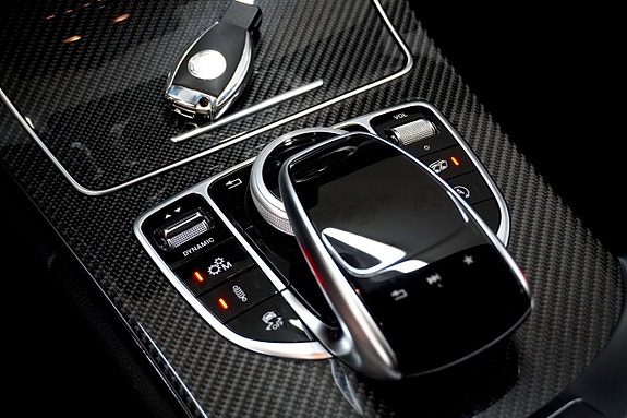 Mercedes-Benz C63 23 of 26