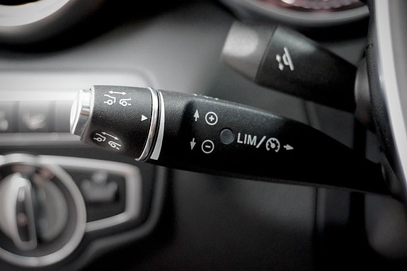 Mercedes-Benz C63 24 of 26