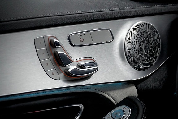 Mercedes-Benz C63 26 of 26