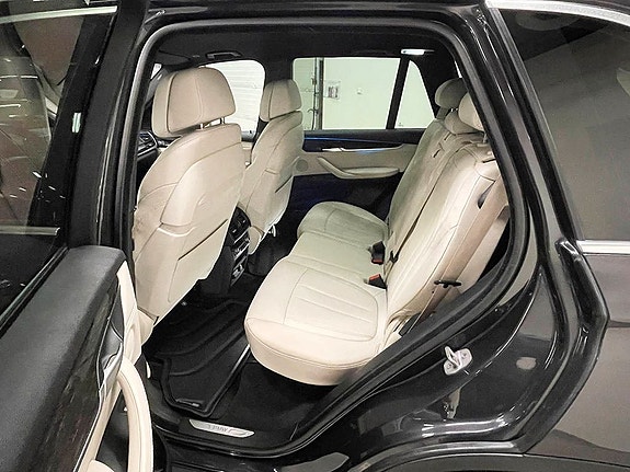 BMW X5 5 of 7