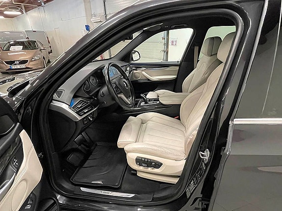 BMW X5 4 of 7