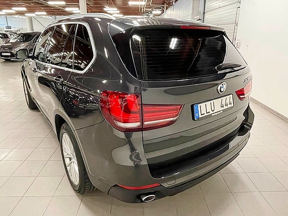 BMW X5 3 of 7