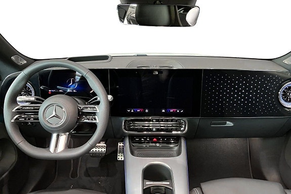 Mercedes-Benz CLA250+ 8 of 24