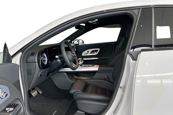 Mercedes-Benz CLA250+ 11 of 24