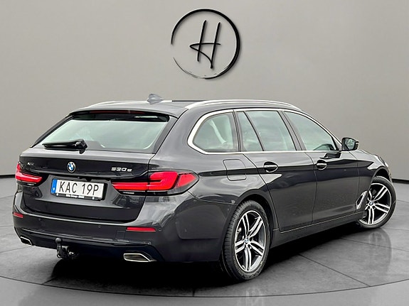BMW 530e 7 of 30