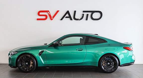 BMW M4 3 of 5