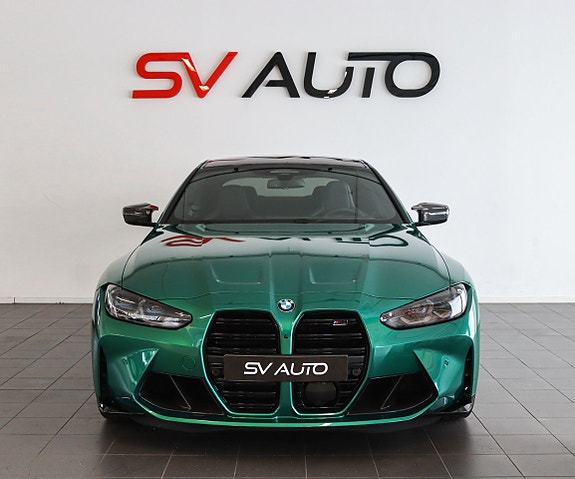 BMW M4 2 of 5