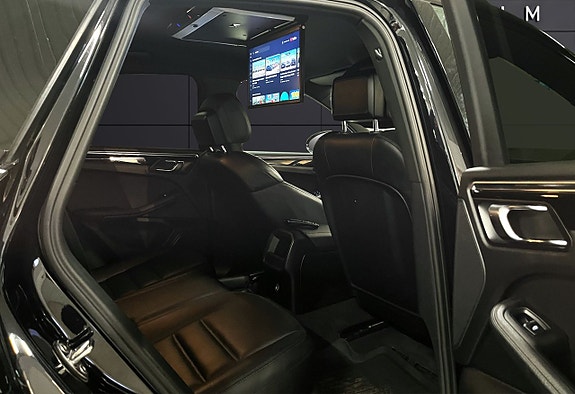 Porsche Macan S 17 of 27