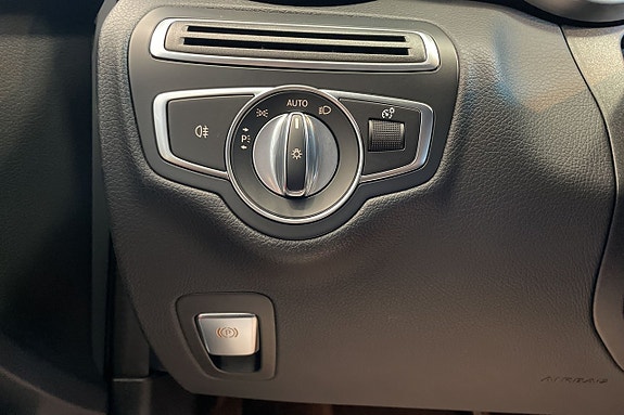 Mercedes-Benz C220 d 21 of 24
