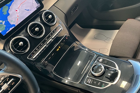 Mercedes-Benz C220 d 19 of 24