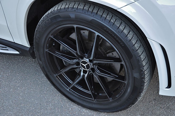 Mercedes-Benz GLE450 18 of 19