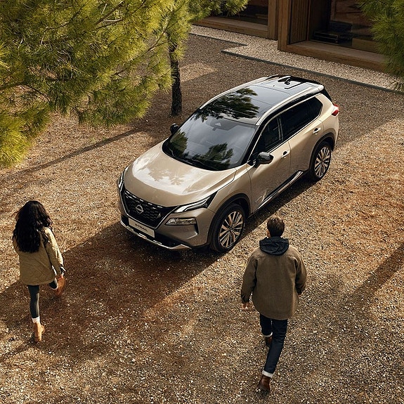 Nissan X-Trail 2 of 11