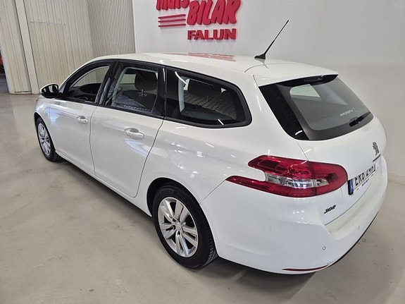 Peugeot 308 9 of 10
