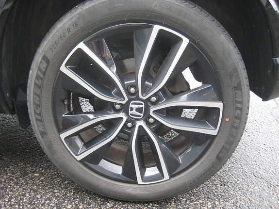 Honda HR-V 7 of 16