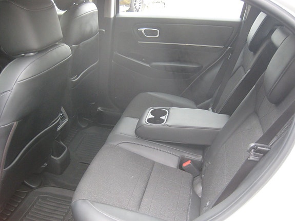 Honda HR-V 8 of 16