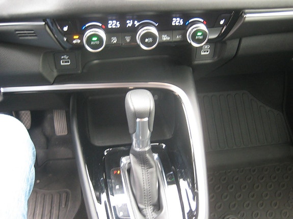 Honda HR-V 12 of 16