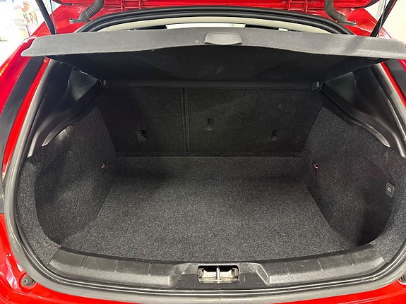 Volvo V40 5 of 15