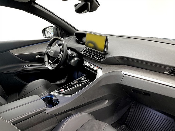 Peugeot 3008 13 of 17