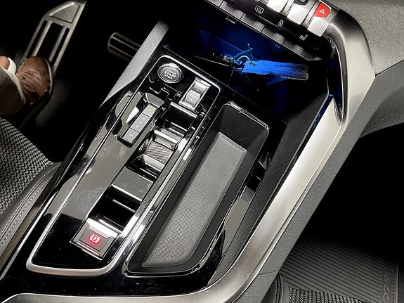 Peugeot 3008 12 of 17