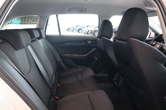Skoda Octavia 10 of 14