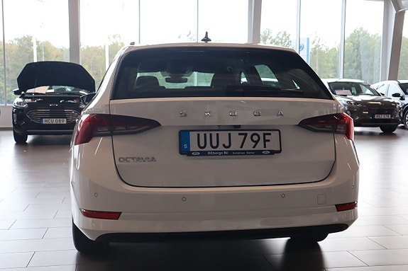 Skoda Octavia 4 of 5