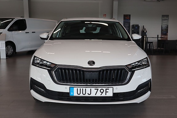 Skoda Octavia 3 of 5
