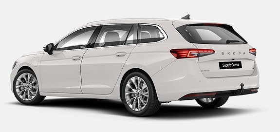 Skoda Superb 2 of 3