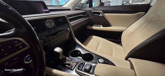 Lexus RX450h 11 of 13