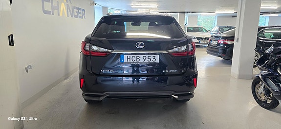 Lexus RX450h 4 of 5