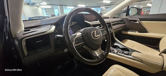Lexus RX450h 12 of 13