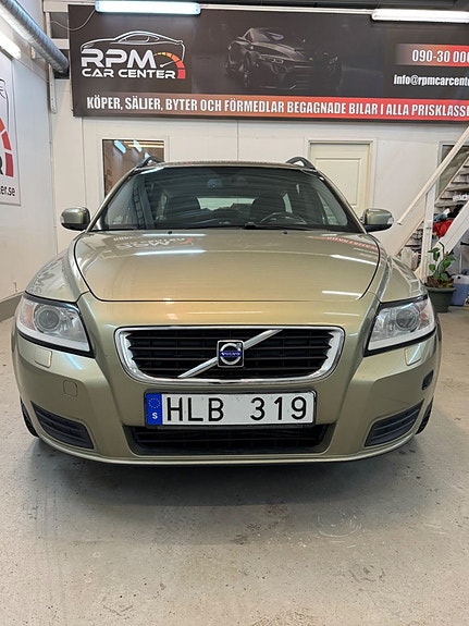 Volvo V50 2 of 5