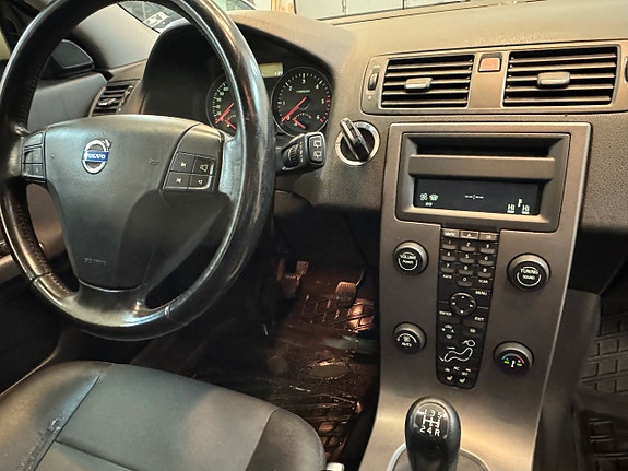Volvo V50 11 of 16