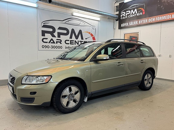 Volvo V50 4 of 5