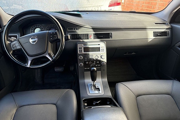 Volvo V70 10 of 11